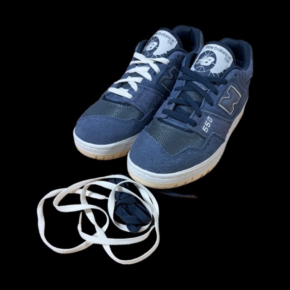 New Balance 550 Navy Blue Suede & Mesh Sneakers Men’s Size 10.5 EUC 1X main image 0